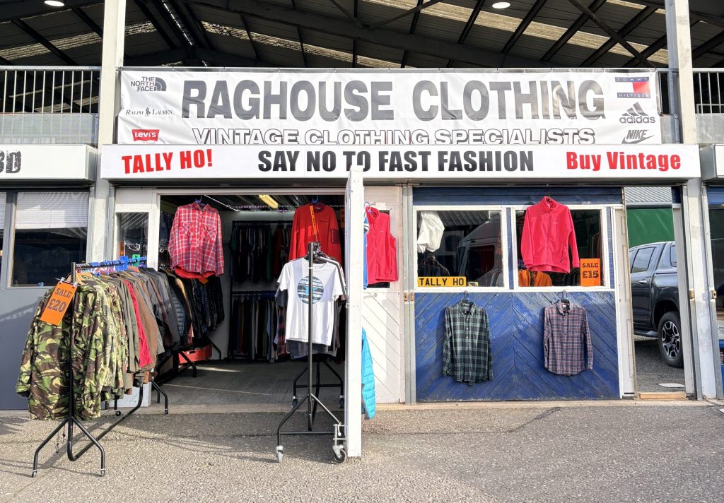 Raghouse Clothing Unit